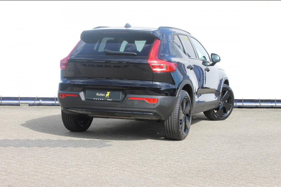 Volvo XC40 2.0 B3 Plus Black Edition Google Infotainment / Adaptieve cruise control / Elektrisch bedienbare voorstoelen met geheugen op de bestuurdersstoel / Stoelverwarming