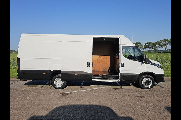 Iveco Daily 35C18HV 3.0 410 L4H2 Cruise control, Airco, Pdc, Navi, Camera, Led, Climatecontrol, Trekhaak