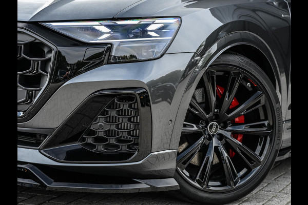 Audi Q8 E-Hybrid Quattro 360KW Competition Plus | Panoramadak | 5 Jr Garantie | Alcantara Hemelbekleding | Carbon Inleg | Stoelmassage + Ventilatie | Achterasbesturing | 360 Camera | B&O Sound | HUD | OLED | Soft Close | Ambiance Interieur |