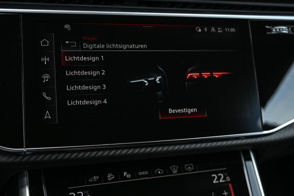 Audi Q8 E-Hybrid Quattro 360KW Competition Plus | Panoramadak | 5 Jr Garantie | Alcantara Hemelbekleding | Carbon Inleg | Stoelmassage + Ventilatie | Achterasbesturing | 360 Camera | B&O Sound | HUD | OLED | Soft Close | Ambiance Interieur |