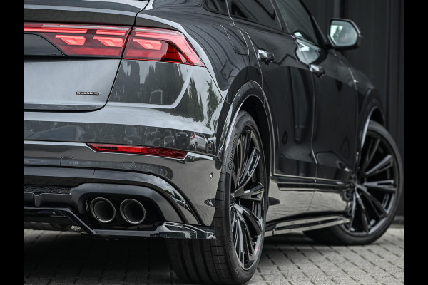 Audi Q8 E-Hybrid Quattro 360KW Competition Plus | Panoramadak | 5 Jr Garantie | Alcantara Hemelbekleding | Carbon Inleg | Stoelmassage + Ventilatie | Achterasbesturing | 360 Camera | B&O Sound | HUD | OLED | Soft Close | Ambiance Interieur |