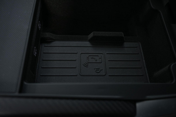 Audi Q8 E-Hybrid Quattro 360KW Competition Plus | Panoramadak | 5 Jr Garantie | Alcantara Hemelbekleding | Carbon Inleg | Stoelmassage + Ventilatie | Achterasbesturing | 360 Camera | B&O Sound | HUD | OLED | Soft Close | Ambiance Interieur |