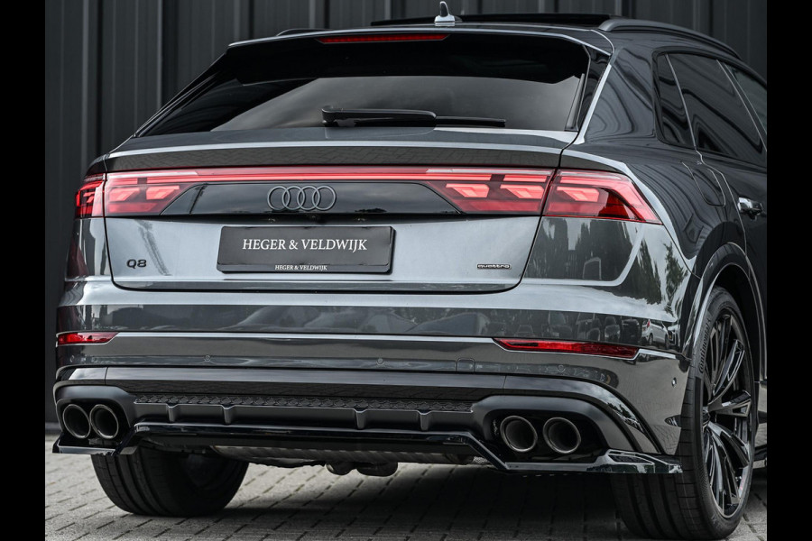 Audi Q8 E-Hybrid Quattro 360KW Competition Plus | Panoramadak | 5 Jr Garantie | Alcantara Hemelbekleding | Carbon Inleg | Stoelmassage + Ventilatie | Achterasbesturing | 360 Camera | B&O Sound | HUD | OLED | Soft Close | Ambiance Interieur |
