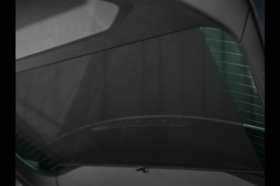 Audi Q8 E-Hybrid Quattro 360KW Competition Plus | Panoramadak | 5 Jr Garantie | Alcantara Hemelbekleding | Carbon Inleg | Stoelmassage + Ventilatie | Achterasbesturing | 360 Camera | B&O Sound | HUD | OLED | Soft Close | Ambiance Interieur |