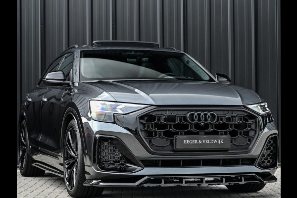 Audi Q8 E-Hybrid Quattro 360KW Competition Plus | Panoramadak | 5 Jr Garantie | Alcantara Hemelbekleding | Carbon Inleg | Stoelmassage + Ventilatie | Achterasbesturing | 360 Camera | B&O Sound | HUD | OLED | Soft Close | Ambiance Interieur |