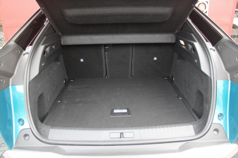 Peugeot 3008 1.2 Hybrid 145PK GT | ELEKTRISCH BEDIENBARE ACHTERKLEP | NAVIGATIE | DRAADLOZE APPLE CARPLAY/ANDROID AUTO | SFEER VERLICHTING | ACHTERUITRIJ CAMERA | PARKEERSENSOREN VOOR EN ACHTER | FULL LED KOPLAMPEN | KEYLESS ENTRY/START | ADAPTIVE CRUISE CONTROL | STOEL/STUUR VERWARMING | LICHTMETALEN VELGEN 19" | DAB+ RADIO |