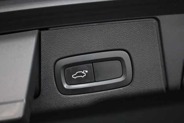 Volvo XC60 2.0 T5 Inscription LED/VIRTUAL/LEDER+S.VERKOELING+MEMORY/19" LMV/CAM/CRIUSE/ECC/12 MND GARANTIE!