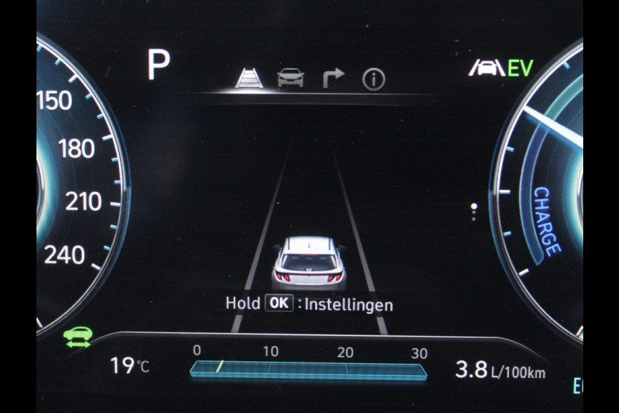 Hyundai Tucson 1.6 T-GDI PHEV Comfort Smart 4WD CARPLAY | CLIMATE | ADAPCRUISE | CAMERA | LMV19 | DAB | LED | STOEL/STUURVERW | ELECAKLEP