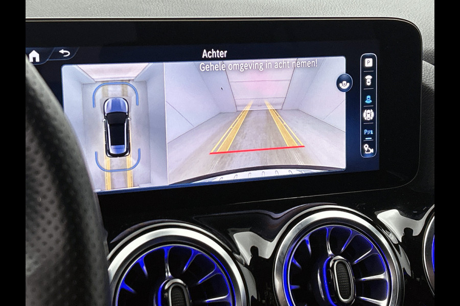 Mercedes-Benz GLA 250 e AMG Line | AMG-LIne In en Exterieur | 360 Camera | Sfeerverlichting | Navigatie | Keyless entry|  Easy-pack | Inclusief 24 maanden MB Certified garantie voor Europa.