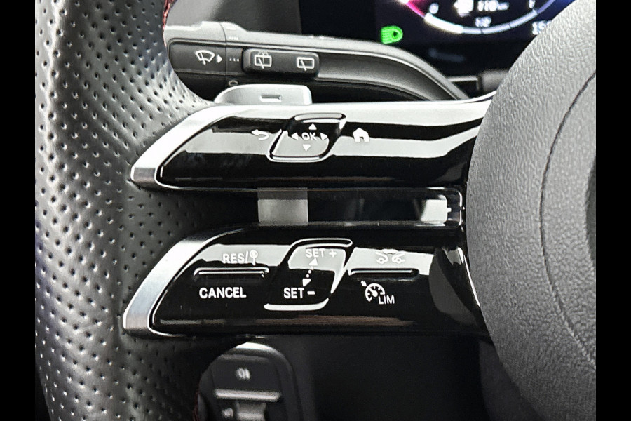 Mercedes-Benz GLA 250 e AMG Line | AMG-LIne In en Exterieur | 360 Camera | Sfeerverlichting | Navigatie | Keyless entry|  Easy-pack | Inclusief 24 maanden MB Certified garantie voor Europa.