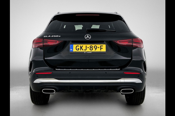 Mercedes-Benz GLA 250 e AMG Line | AMG-LIne In en Exterieur | 360 Camera | Sfeerverlichting | Navigatie | Keyless entry|  Easy-pack | Inclusief 24 maanden MB Certified garantie voor Europa.