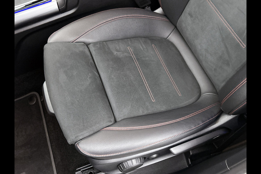 Mercedes-Benz GLA 250 e AMG Line | AMG-LIne In en Exterieur | 360 Camera | Sfeerverlichting | Navigatie | Keyless entry|  Easy-pack | Inclusief 24 maanden MB Certified garantie voor Europa.