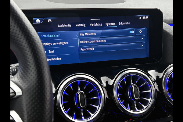 Mercedes-Benz GLA 250 e AMG Line | AMG-LIne In en Exterieur | 360 Camera | Sfeerverlichting | Navigatie | Keyless entry|  Easy-pack | Inclusief 24 maanden MB Certified garantie voor Europa.