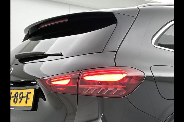 Mercedes-Benz GLA 250 e AMG Line | AMG-LIne In en Exterieur | 360 Camera | Sfeerverlichting | Navigatie | Keyless entry|  Easy-pack | Inclusief 24 maanden MB Certified garantie voor Europa.