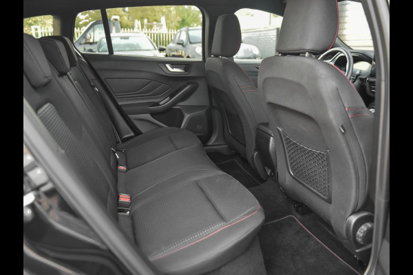 Ford FOCUS Wagon 1.0 EcoBoost Hybrid ST Line Trekhaak ACC Navi Camera Head up