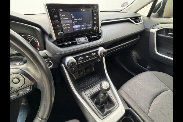 Toyota RAV4 2.0 VVT-iE Business Trekhaak (2000 kg) Adapt.Cruise Carplay Camera Voll.Dealer Onderhouden!