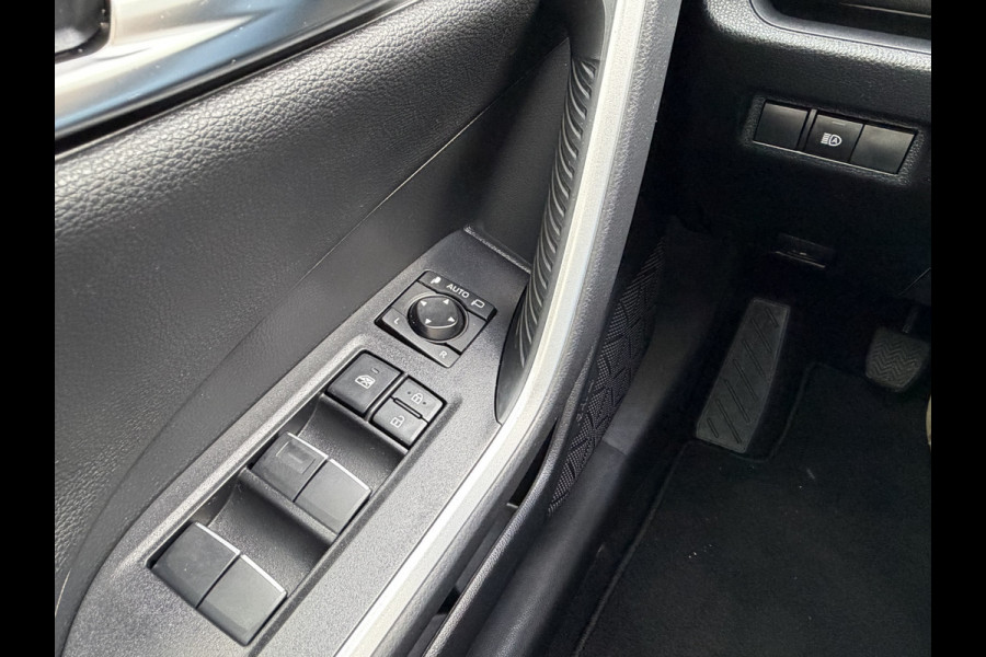 Toyota RAV4 2.0 VVT-iE Business Trekhaak (2000 kg) Adapt.Cruise Carplay Camera Voll.Dealer Onderhouden!