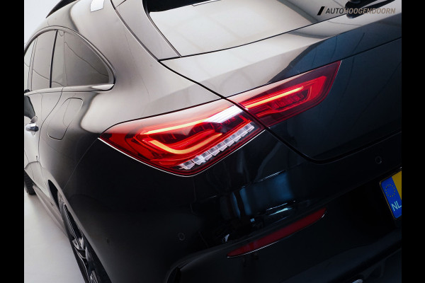 Mercedes-Benz CLA-Klasse Shooting Brake 180 Business Solution AMG (APPLE CARPLAY,PANORAMADAK,STOELVERWARMING,SFEERVERLICHTING,LED)