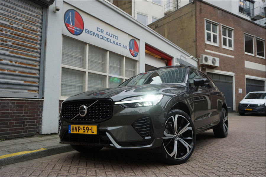 Volvo XC60 2.0 T6 Plug-in hybrid AWD Ultra Black Edition R-Design | Panoramadak | Trekhaak | 360 camera | Adaptive+Lane | Harman Kardon | 21inch | Dealer onderhouden Recharge