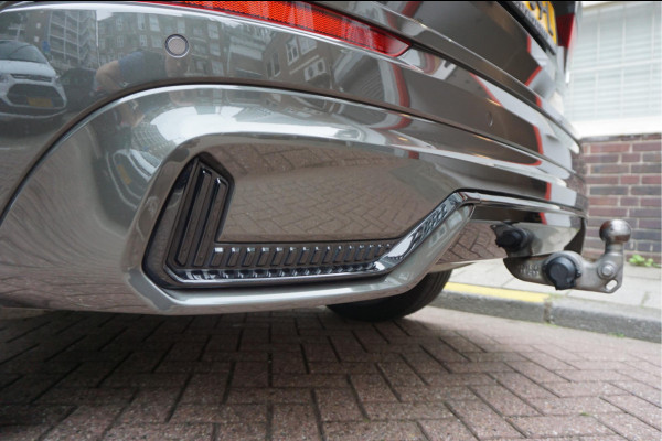 Volvo XC60 2.0 T6 Plug-in hybrid AWD Ultra Black Edition R-Design | Panoramadak | Trekhaak | 360 camera | Adaptive+Lane | Harman Kardon | 21inch | Dealer onderhouden Recharge