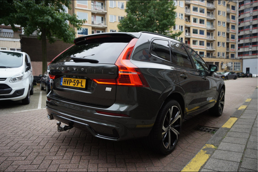 Volvo XC60 2.0 T6 Plug-in hybrid AWD Ultra Black Edition R-Design | Panoramadak | Trekhaak | 360 camera | Adaptive+Lane | Harman Kardon | 21inch | Dealer onderhouden Recharge