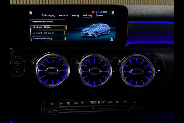 Mercedes-Benz A-Klasse 180 Business Solution AMG |PANO|MEMORY|KEYLESS|LANE ASSIST|SFEERVERLICHTING|NAP|NL AUTO|DEALER ONDERHOUDEN|