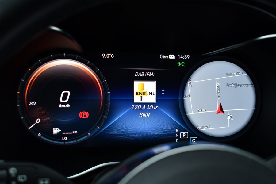 Mercedes-Benz GLC 300e 4M AMG Pano Luchtv Distr HUD 360 Stoel-ventilatie Memory Night