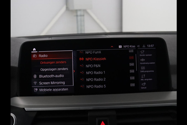 BMW X4 xDrive20i Business Edition | M-sport | Panoramadak | Leder | Memory | Stuur/stoel verwarming | Cruise control | Camera | Park assist | Carplay | Sfeerverlichting | Climate control