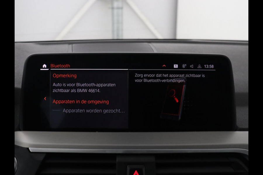 BMW X4 xDrive20i Business Edition | M-sport | Panoramadak | Leder | Memory | Stuur/stoel verwarming | Cruise control | Camera | Park assist | Carplay | Sfeerverlichting | Climate control