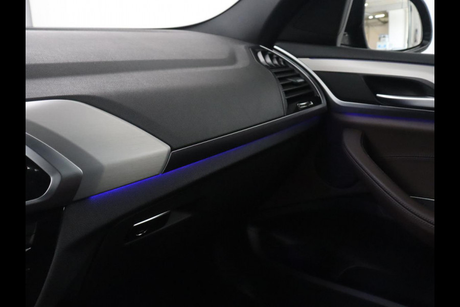 BMW X4 xDrive20i Business Edition | M-sport | Panoramadak | Leder | Memory | Stuur/stoel verwarming | Cruise control | Camera | Park assist | Carplay | Sfeerverlichting | Climate control