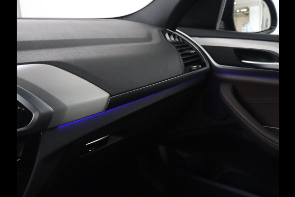 BMW X4 xDrive20i Business Edition | M-sport | Panoramadak | Leder | Memory | Stuur/stoel verwarming | Cruise control | Camera | Park assist | Carplay | Sfeerverlichting | Climate control