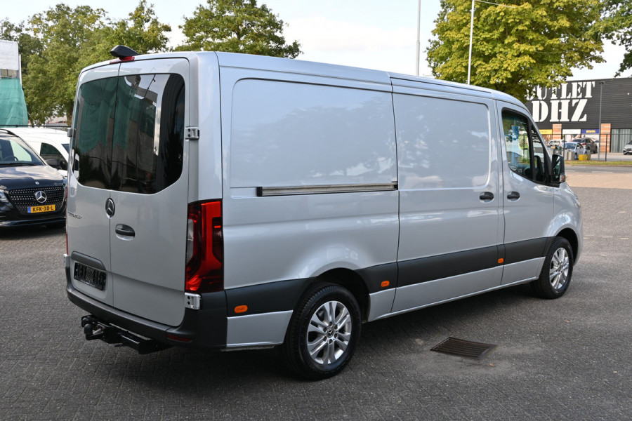 Mercedes-Benz Sprinter 319 CDI L2H1 3500 KG trekhaak, LED, Distronic