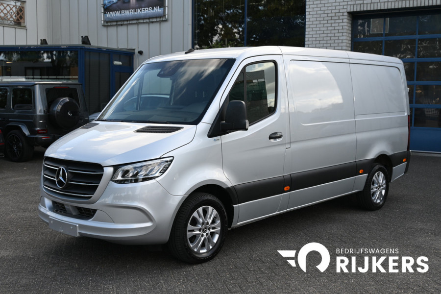 Mercedes-Benz Sprinter 319 CDI L2H1 3500 KG trekhaak, LED, Distronic