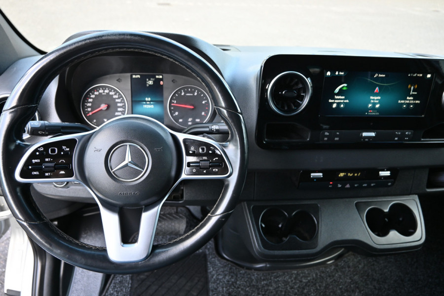 Mercedes-Benz Sprinter 319 CDI L2H1 3500 KG trekhaak, LED, Distronic