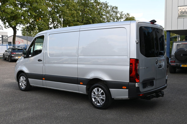 Mercedes-Benz Sprinter 319 CDI L2H1 3500 KG trekhaak, LED, Distronic