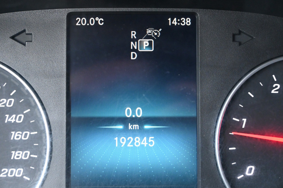 Mercedes-Benz Sprinter 319 CDI L2H1 3500 KG trekhaak, LED, Distronic
