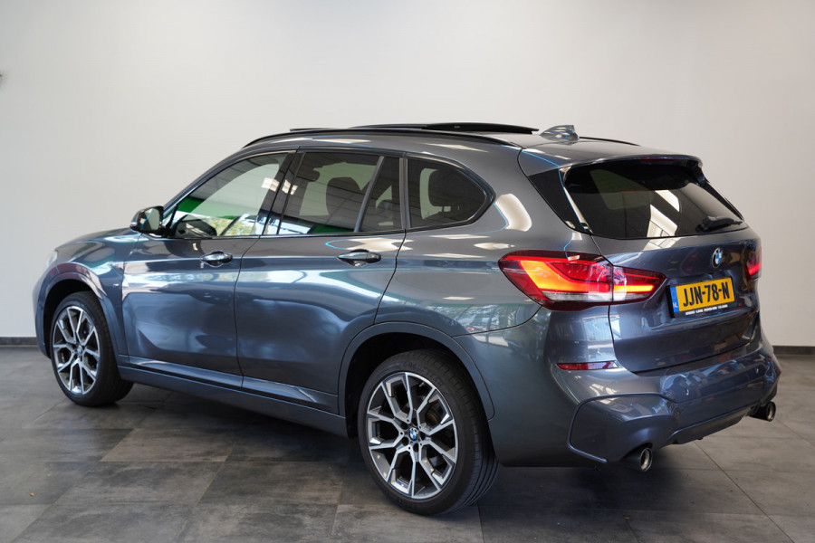 BMW X1 sDrive20i High Executive Panoramadak M-Sport Trekhaak
