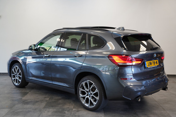BMW X1 sDrive20i High Executive Panoramadak M-Sport Trekhaak