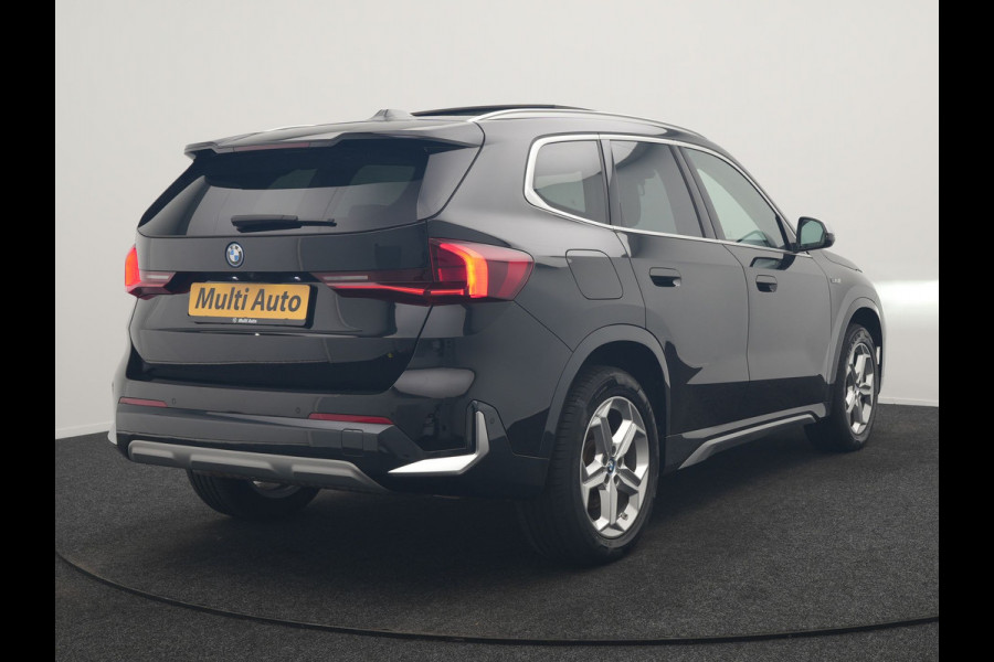 BMW X1 xDrive30e X Line PHEV 326pk Dealer O.H. | Trekhaak Af Fabriek | Panodak | Camera | Harman / Kardon | Lederen Voorstoelen Memory & Verwarmd | Sfeerverlichting | Apple Carplay | Navigatie | DAB | Cruise Control | Plug In Hybrid |