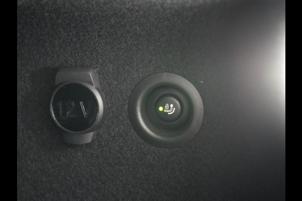 BMW X1 xDrive30e X Line PHEV 326pk Dealer O.H. | Trekhaak Af Fabriek | Panodak | Camera | Harman / Kardon | Lederen Voorstoelen Memory & Verwarmd | Sfeerverlichting | Apple Carplay | Navigatie | DAB | Cruise Control | Plug In Hybrid |