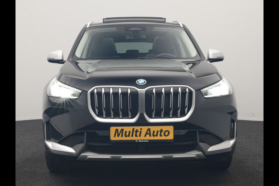 BMW X1 xDrive30e X Line PHEV 326pk Dealer O.H. | Trekhaak Af Fabriek | Panodak | Camera | Harman / Kardon | Lederen Voorstoelen Memory & Verwarmd | Sfeerverlichting | Apple Carplay | Navigatie | DAB | Cruise Control | Plug In Hybrid |