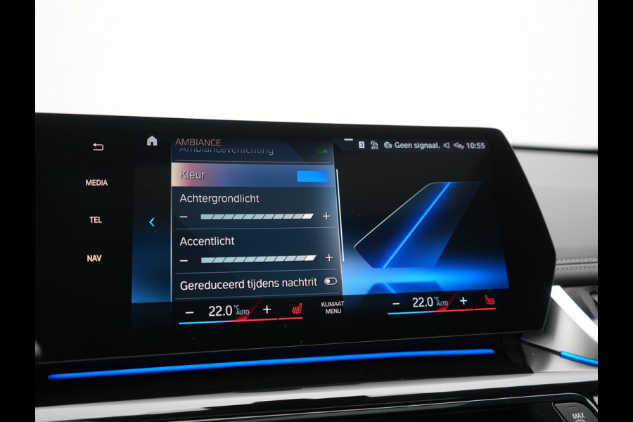 BMW X1 xDrive30e X Line PHEV 326pk Dealer O.H. | Trekhaak Af Fabriek | Panodak | Camera | Harman / Kardon | Lederen Voorstoelen Memory & Verwarmd | Sfeerverlichting | Apple Carplay | Navigatie | DAB | Cruise Control | Plug In Hybrid |