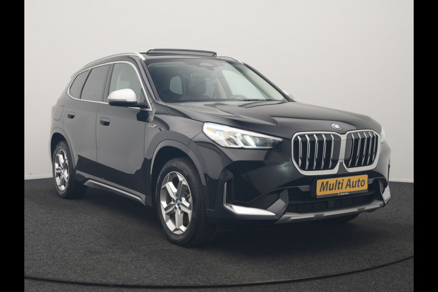BMW X1 xDrive30e X Line PHEV 326pk Dealer O.H. | Trekhaak Af Fabriek | Panodak | Camera | Harman / Kardon | Lederen Voorstoelen Memory & Verwarmd | Sfeerverlichting | Apple Carplay | Navigatie | DAB | Cruise Control | Plug In Hybrid |