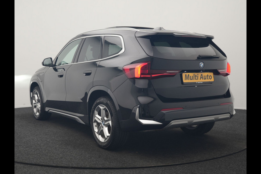BMW X1 xDrive30e X Line PHEV 326pk Dealer O.H. | Trekhaak Af Fabriek | Panodak | Camera | Harman / Kardon | Lederen Voorstoelen Memory & Verwarmd | Sfeerverlichting | Apple Carplay | Navigatie | DAB | Cruise Control | Plug In Hybrid |