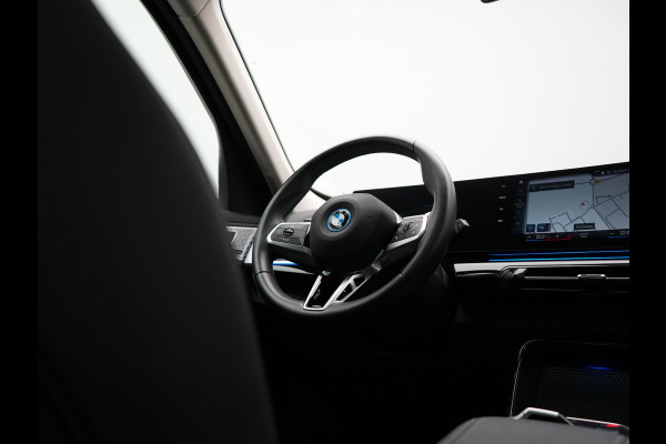 BMW X1 xDrive30e X Line PHEV 326pk Dealer O.H. | Trekhaak Af Fabriek | Panodak | Camera | Harman / Kardon | Lederen Voorstoelen Memory & Verwarmd | Sfeerverlichting | Apple Carplay | Navigatie | DAB | Cruise Control | Plug In Hybrid |
