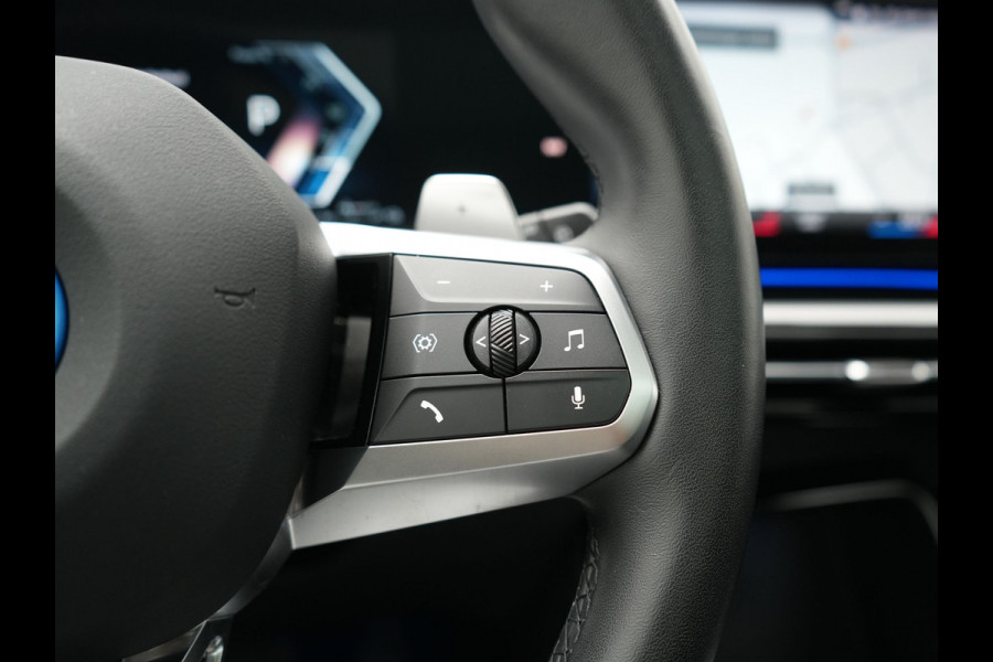 BMW X1 xDrive30e X Line PHEV 326pk Dealer O.H. | Trekhaak Af Fabriek | Panodak | Camera | Harman / Kardon | Lederen Voorstoelen Memory & Verwarmd | Sfeerverlichting | Apple Carplay | Navigatie | DAB | Cruise Control | Plug In Hybrid |