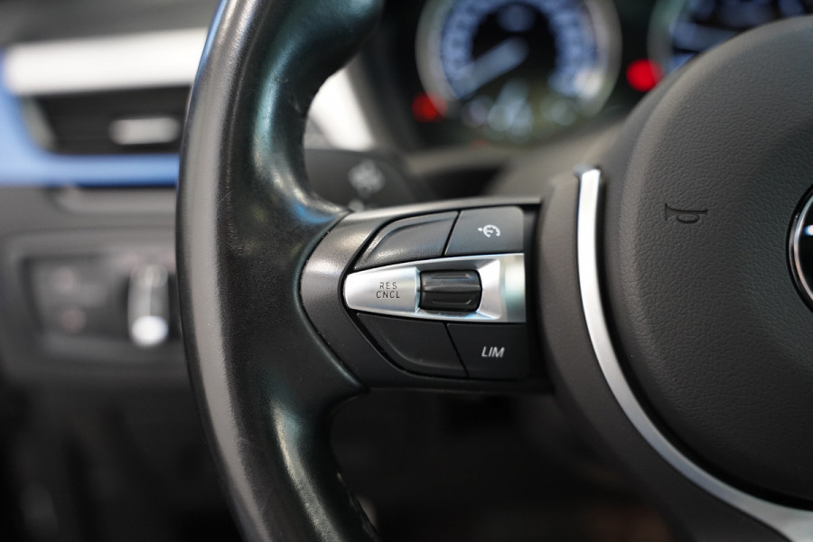 BMW X1 sDrive20i High Executive Panoramadak M-Sport Trekhaak