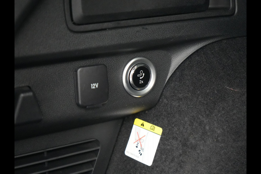 Ford Kuga 2.5 PHEV Vignale 225pk Dealer O.H. | Trekhaak Af Fabriek | Adaptive Cruise | 360 Camera | Head Up | Bang & Olufsen | Lederen Sportstoelen Memory & Verwarmd | Keyless | BLIS | Stuur Verwarmd | Apple Carplay | Navigatie | DAB |  Plug In Hybrid |
