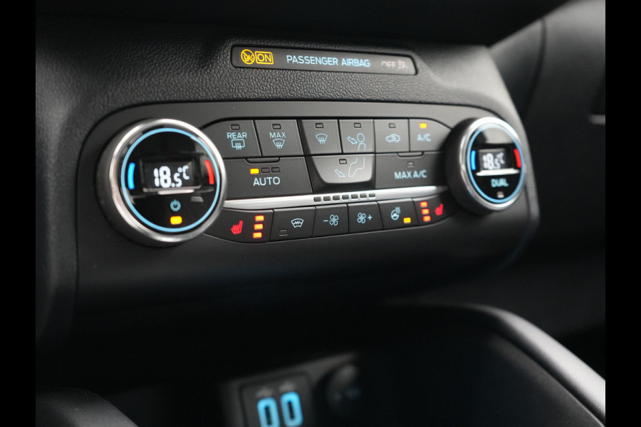 Ford Kuga 2.5 PHEV Vignale 225pk Dealer O.H. | Trekhaak Af Fabriek | Adaptive Cruise | 360 Camera | Head Up | Bang & Olufsen | Lederen Sportstoelen Memory & Verwarmd | Keyless | BLIS | Stuur Verwarmd | Apple Carplay | Navigatie | DAB |  Plug In Hybrid |