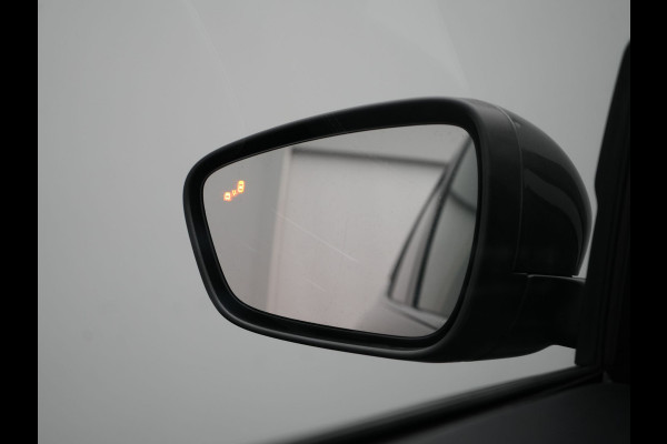 Ford Kuga 2.5 PHEV Vignale 225pk Dealer O.H. | Trekhaak Af Fabriek | Adaptive Cruise | 360 Camera | Head Up | Bang & Olufsen | Lederen Sportstoelen Memory & Verwarmd | Keyless | BLIS | Stuur Verwarmd | Apple Carplay | Navigatie | DAB |  Plug In Hybrid |